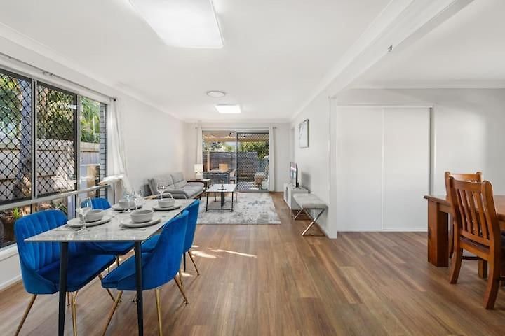 Holiday home Pet Friendly &amazing Location 4 Bedroom House