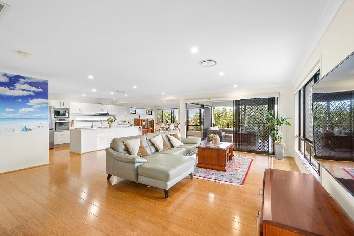 Holiday home Bayside Mansion Sleeps 14 Pool Sauna Kids