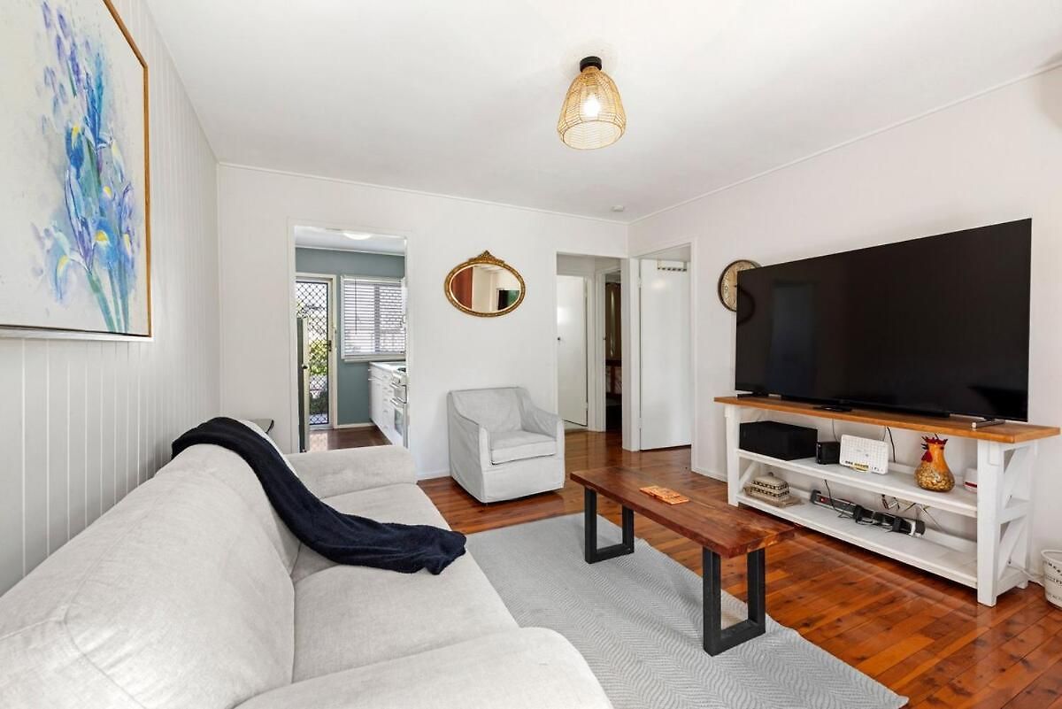 Holiday home Beautiful 2 Bedroom Unit In Prime Location!