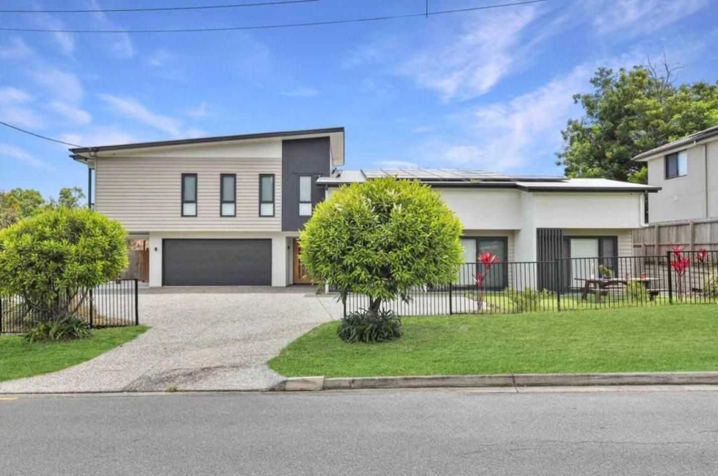 Homestay Modern With Garden Views In Shared - *