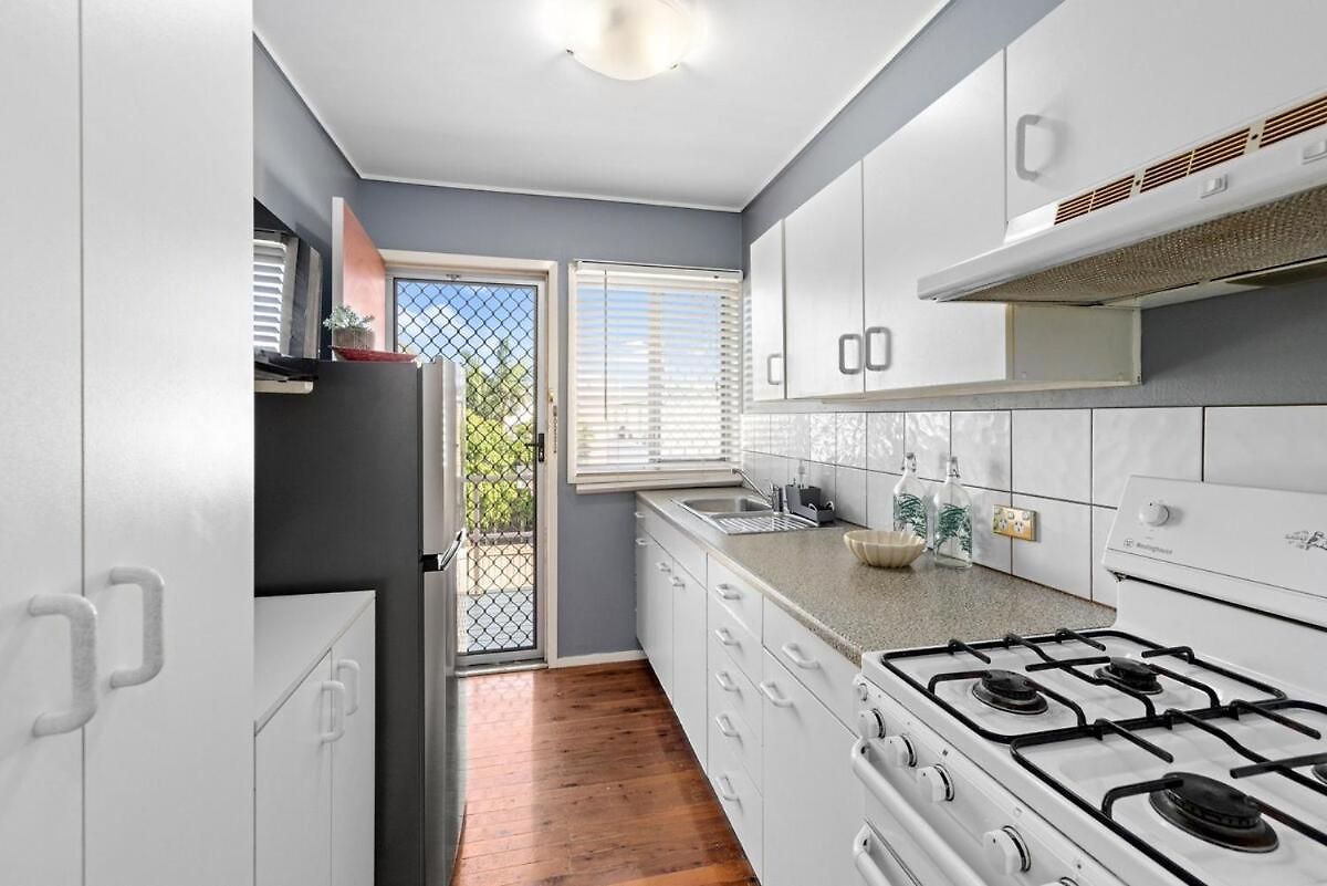 Beautiful 2 Bedroom Unit In Prime Location! Brisbane