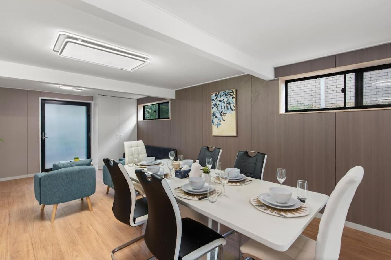 Holiday home Brand New Modern Comfort Study And Gym *