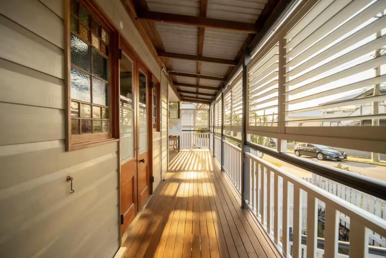 House Of Fairy Wren -charming Queenslander Mins Drive To Cbd And Gabba Stadium! -