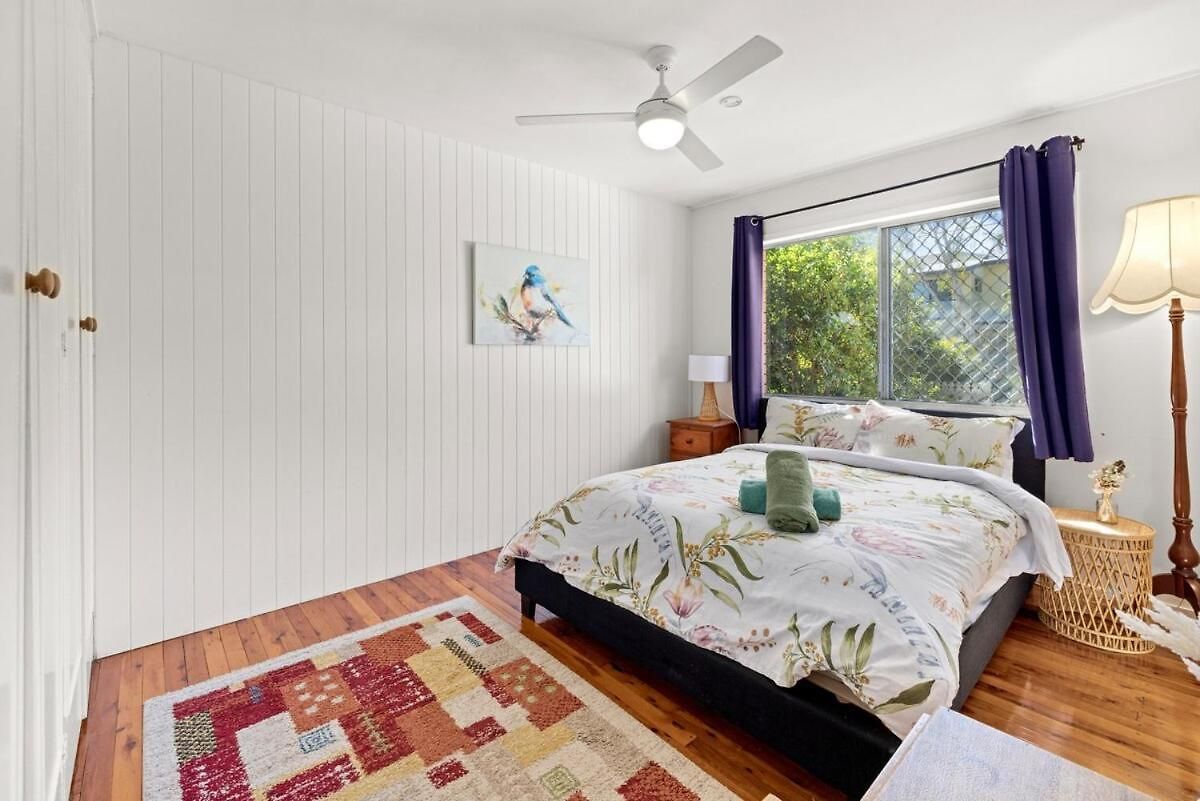 Beautiful 2 Bedroom Unit In Prime Location! * Brisbane
