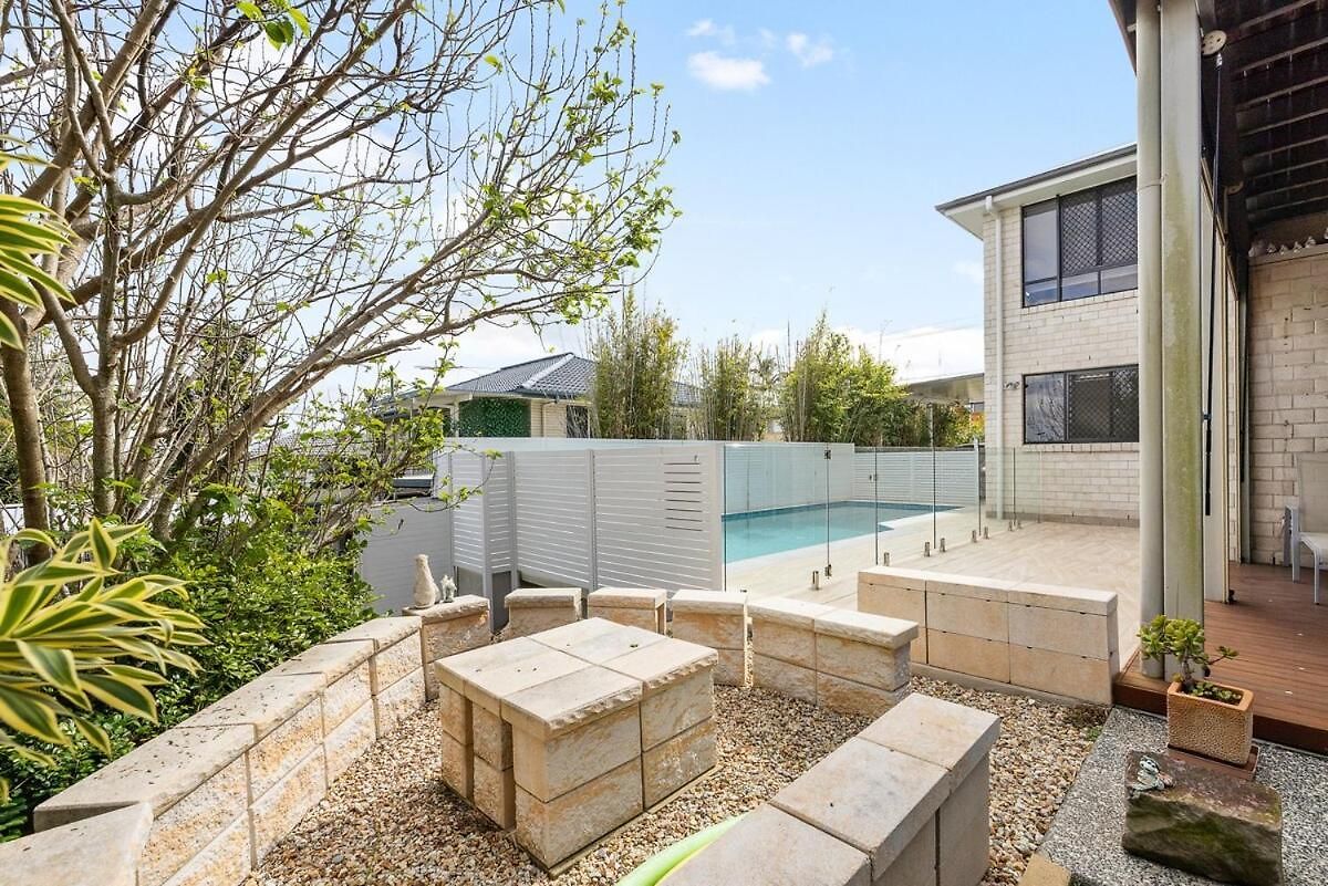 Holiday home Bayside Mansion Sleeps 14 Pool Sauna Kids *