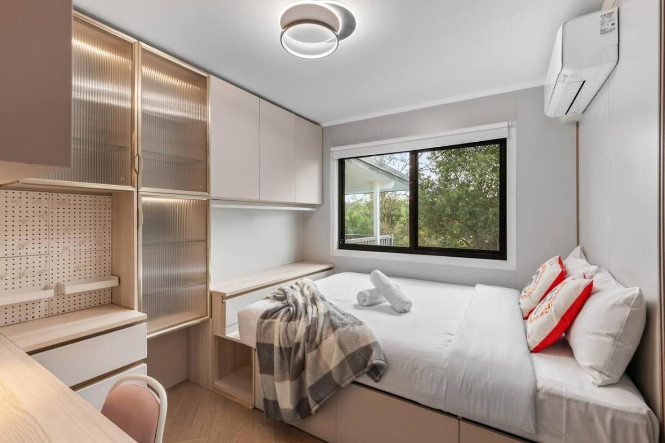 Holiday home Brand New Modern Comfort Study And Gym