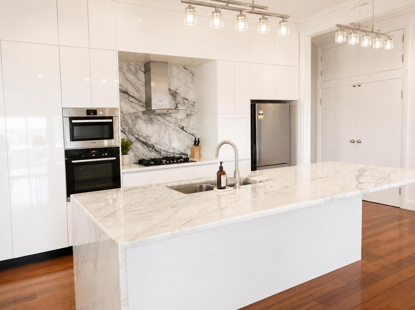 6 Beds Stylish Home In Coorparoo, 10 Mins To Cbd Holiday home