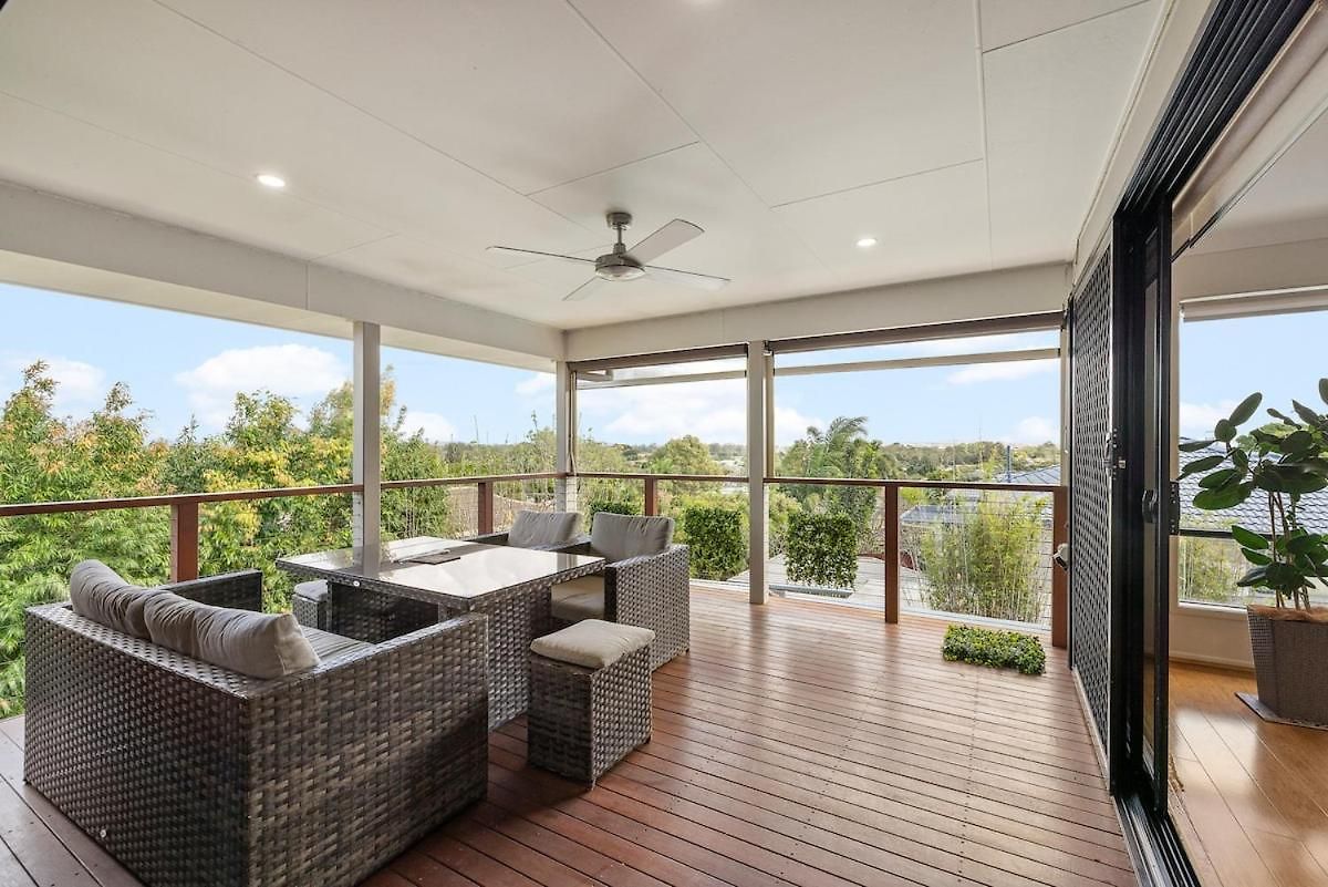Holiday home Bayside Mansion Sleeps 14 Pool Sauna Kids *