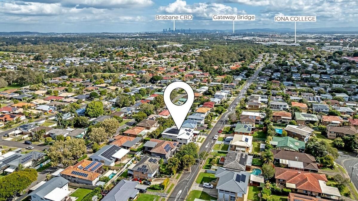 Holiday home Bayside Mansion Sleeps 14 Pool Sauna Kids Brisbane