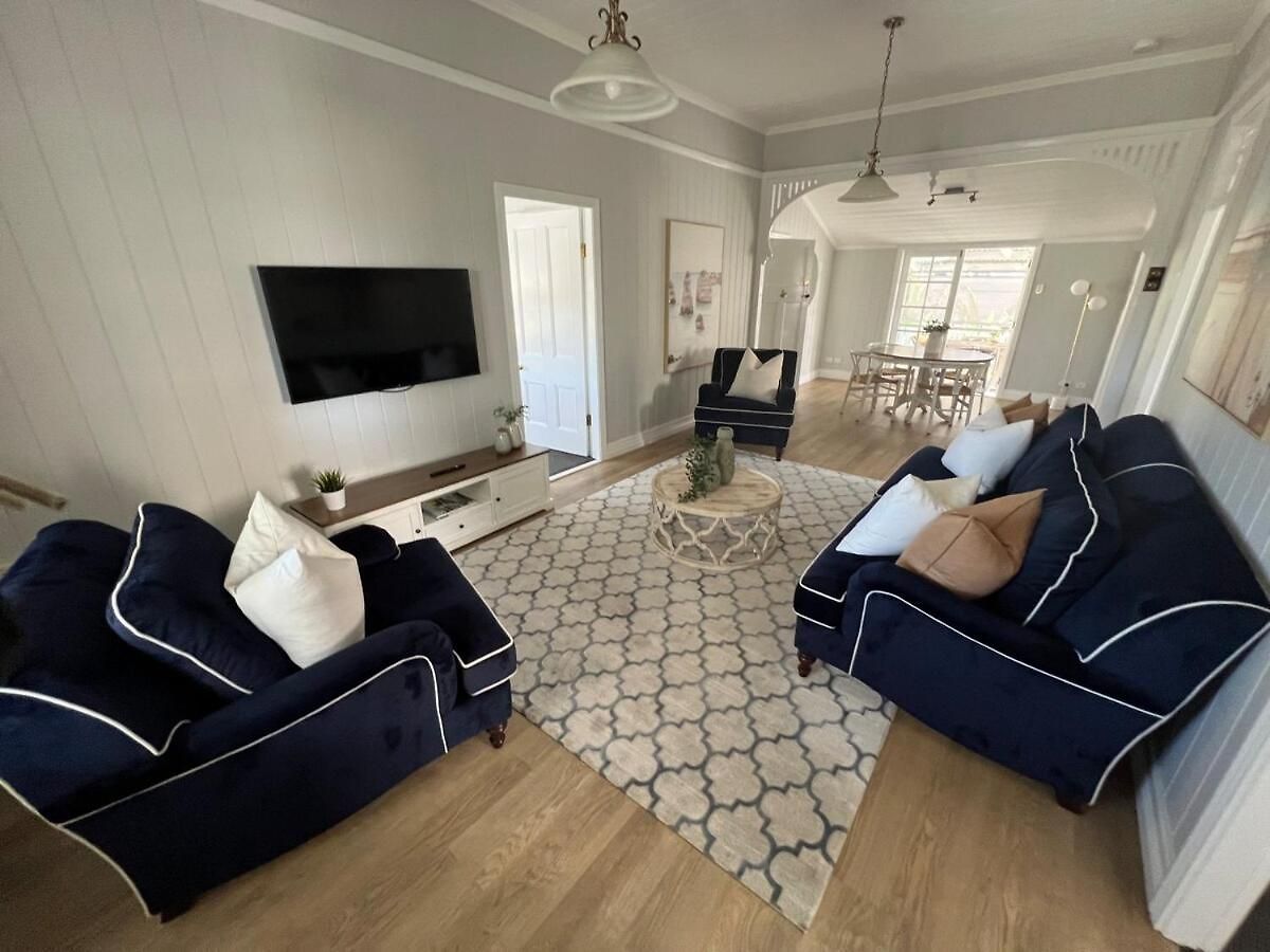 Bay Breeze Manor Grand 5br Queenslander Haven *