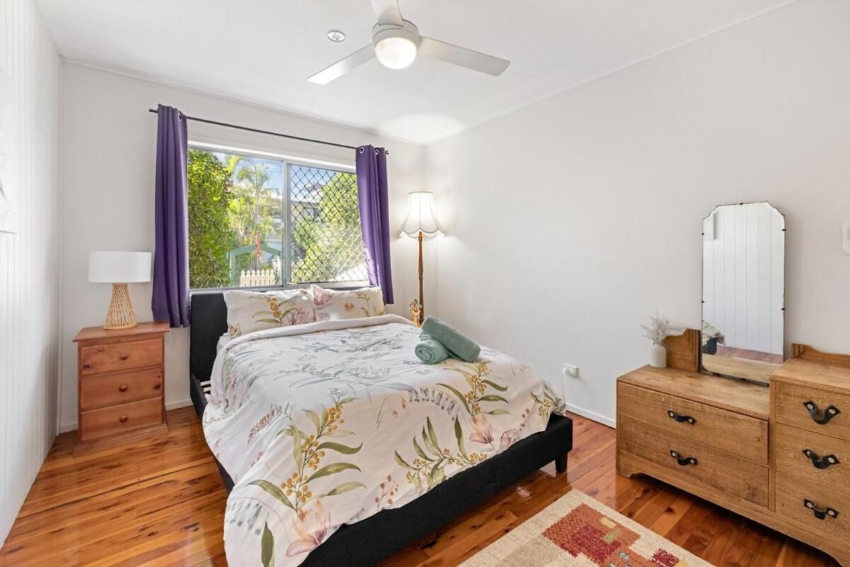 Holiday home Beautiful 2 Bedroom Unit In Prime Location! *