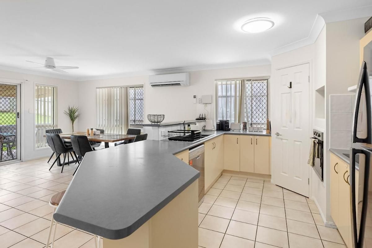 Stunning Wakerley Family Holiday home
