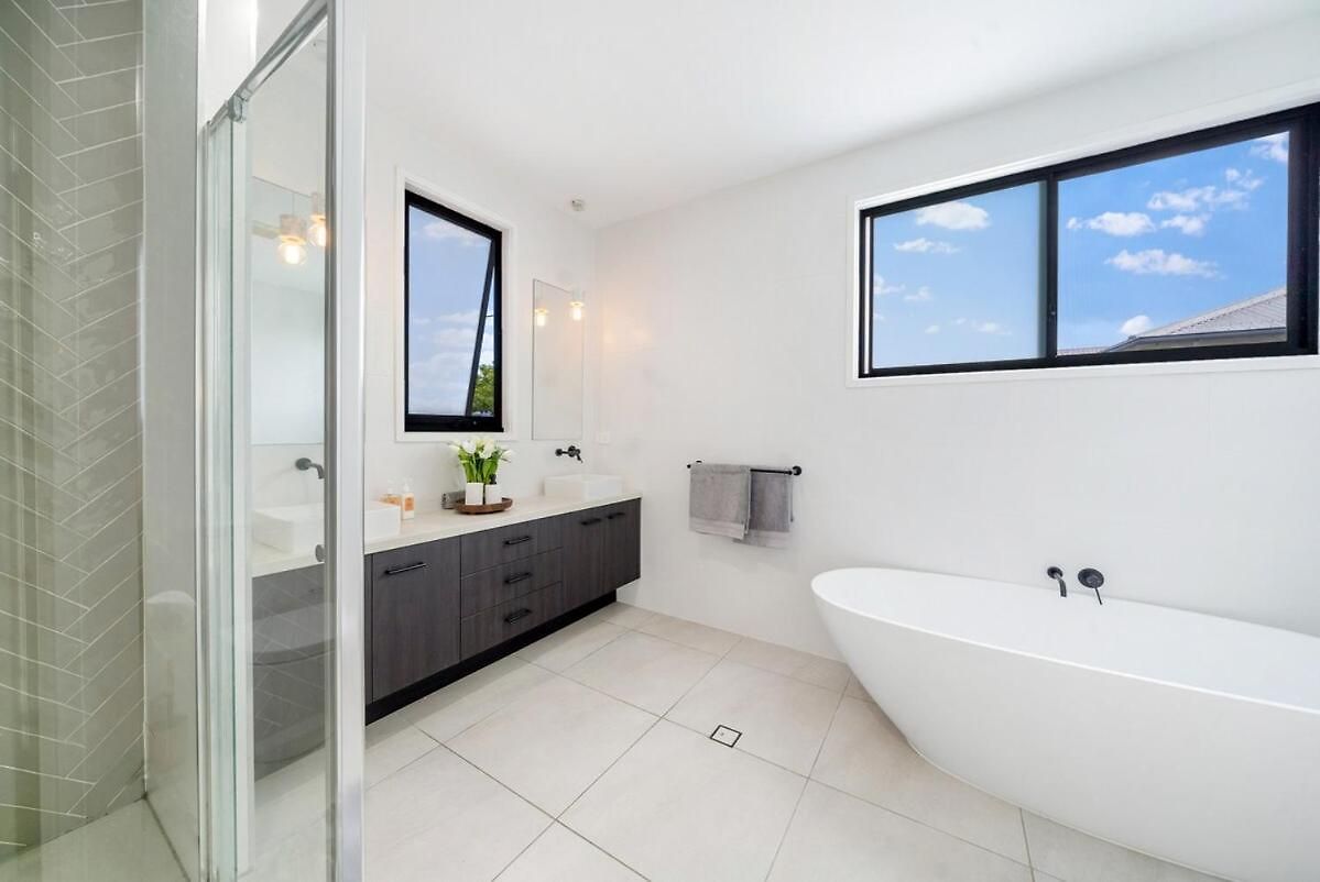 Calm & Cosy Bulimba Townhome Retreat