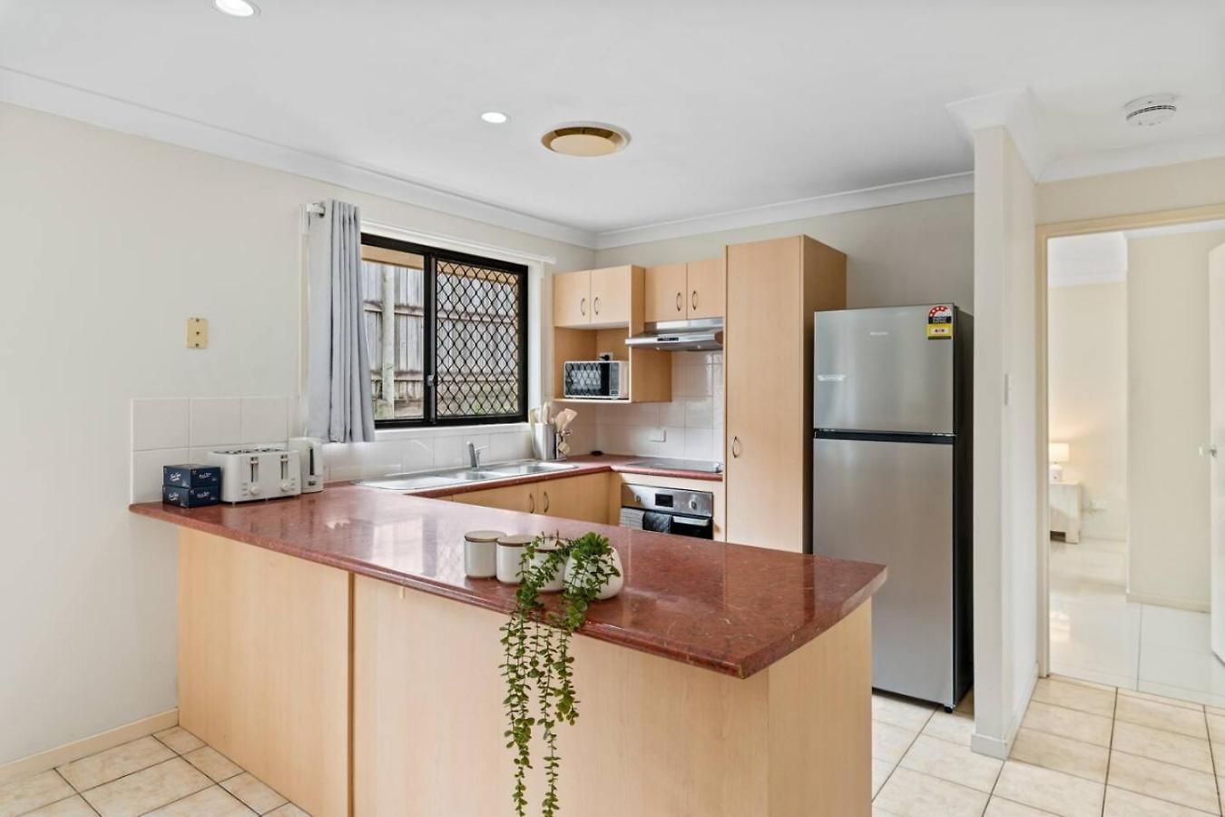 Affordable 4 Bedroom 2 Bathroom Family With Air Conditioning Holiday home