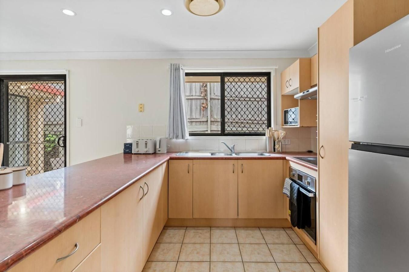 Affordable 4 Bedroom 2 Bathroom Family With Air Conditioning * Brisbane