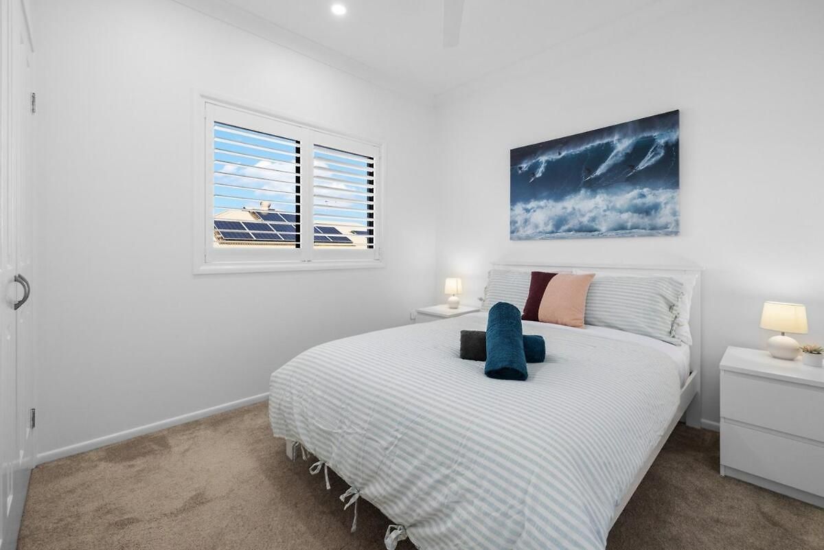 Manly View Townhouse Haven *