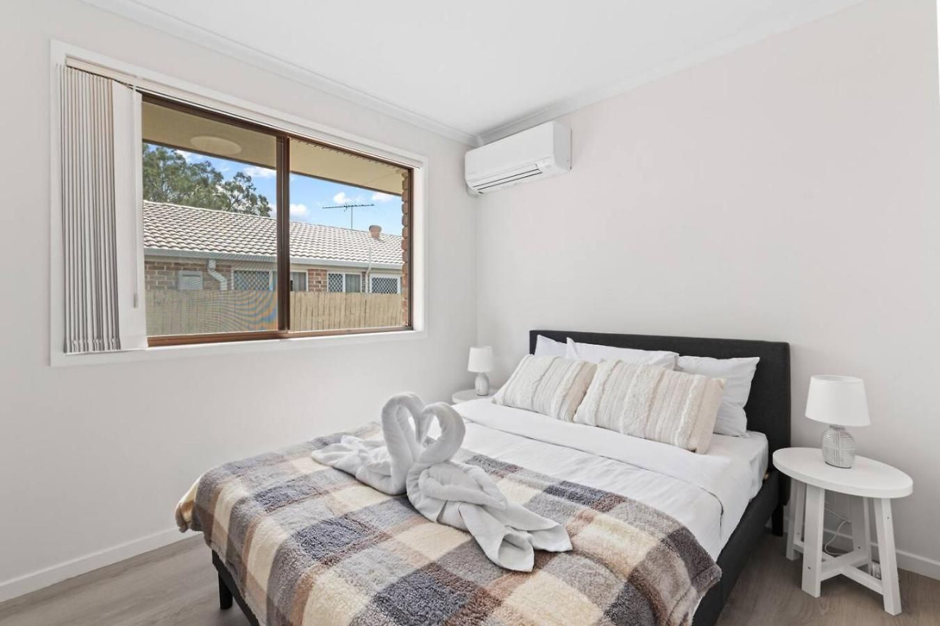 Full Ac Renovated And Close To Sunnybank And Shops