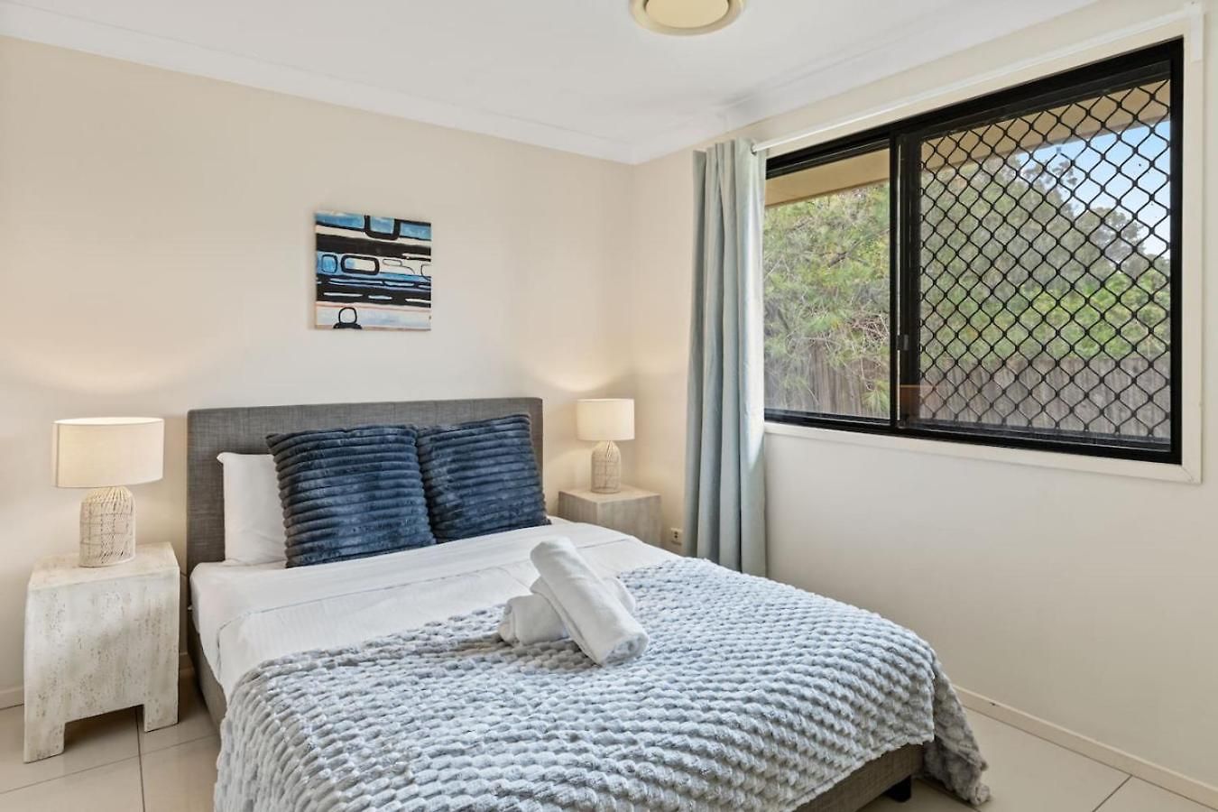 Affordable 4 Bedroom 2 Bathroom Family With Air Conditioning Brisbane