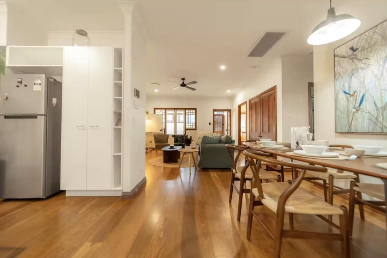 House Of Fairy Wren -charming Queenslander Mins Drive To Cbd And Gabba Stadium! -