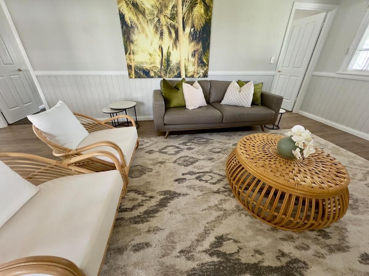 Bay Breeze Manor Grand 5br Queenslander Haven Holiday home *
