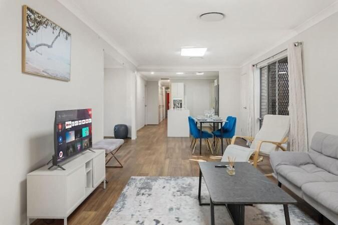 Holiday home Pet Friendly &amazing Location 4 Bedroom House