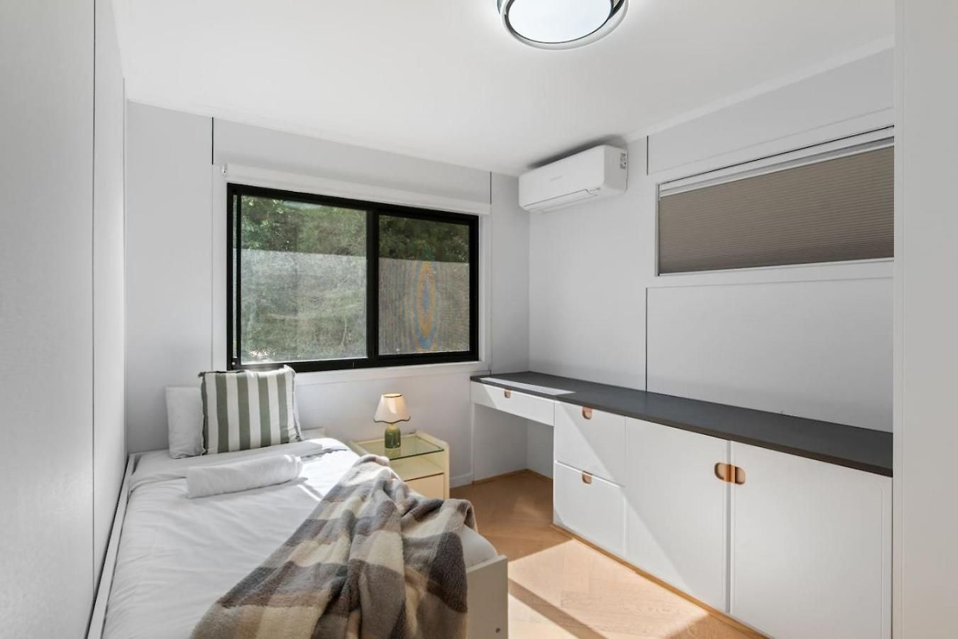 Brand New Modern Comfort Study And Gym Holiday home