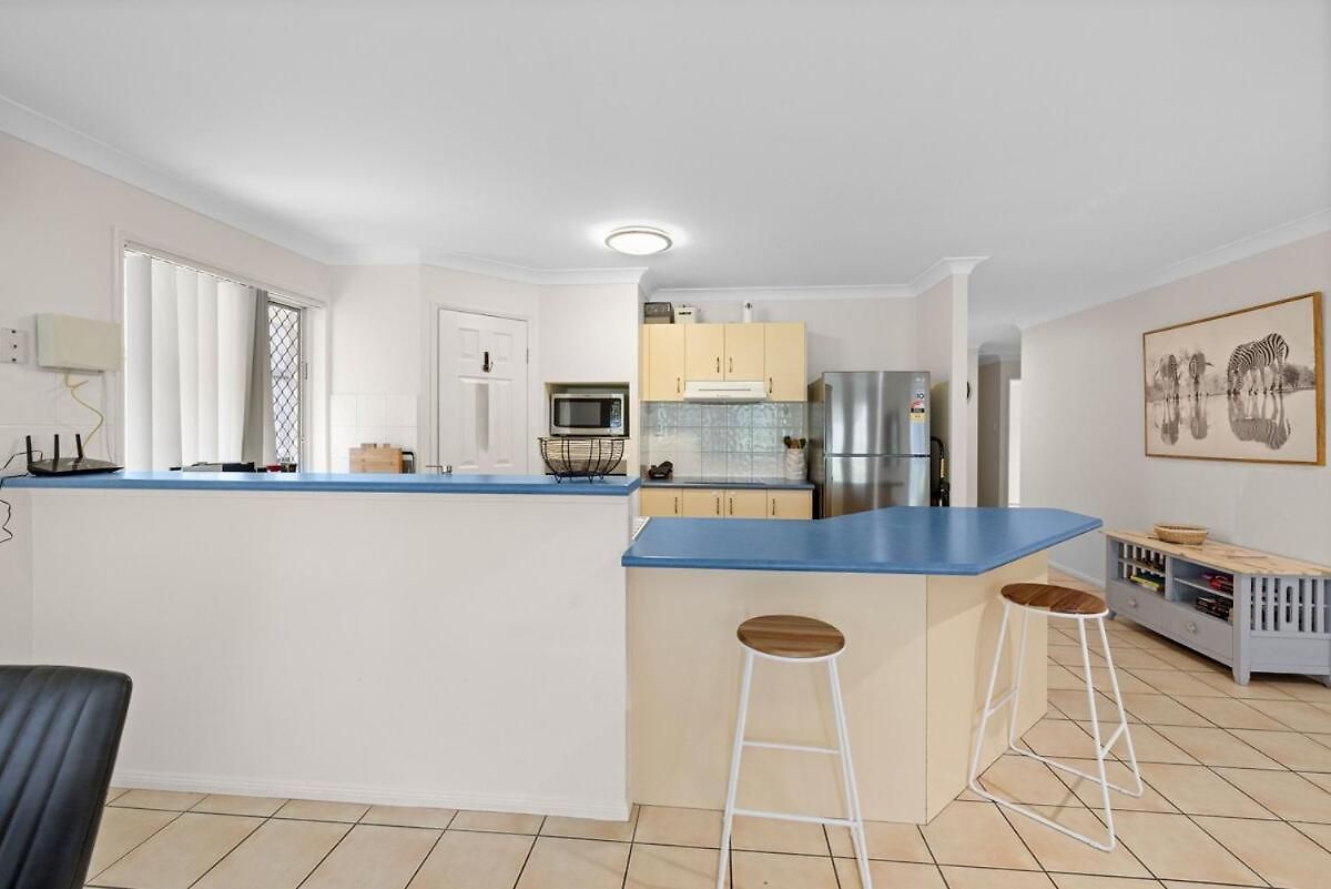 Holiday home Stunning Wakerley Family *