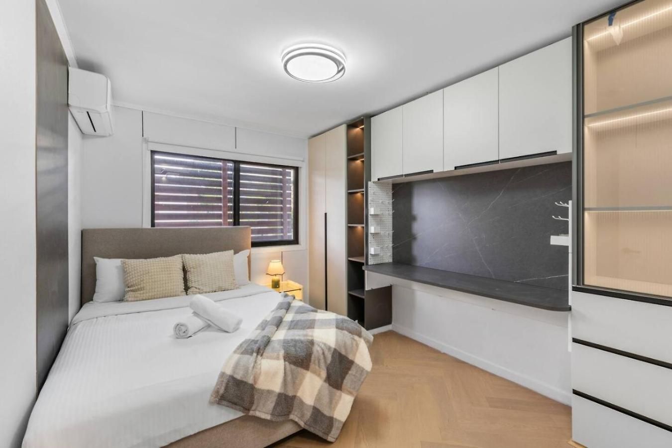 Brand New Modern Comfort Study And Gym *