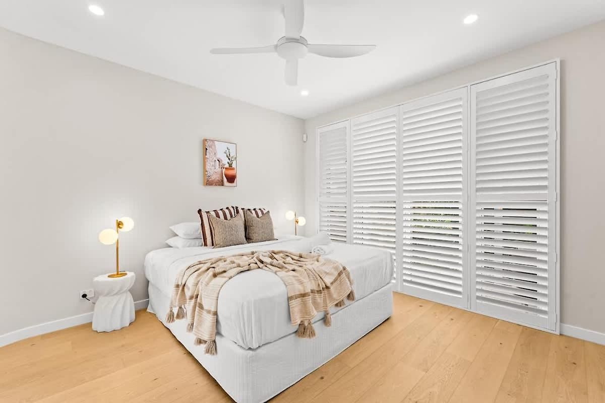 Luxury Grecian With Magnesium Pool And Bbq Brisbane
