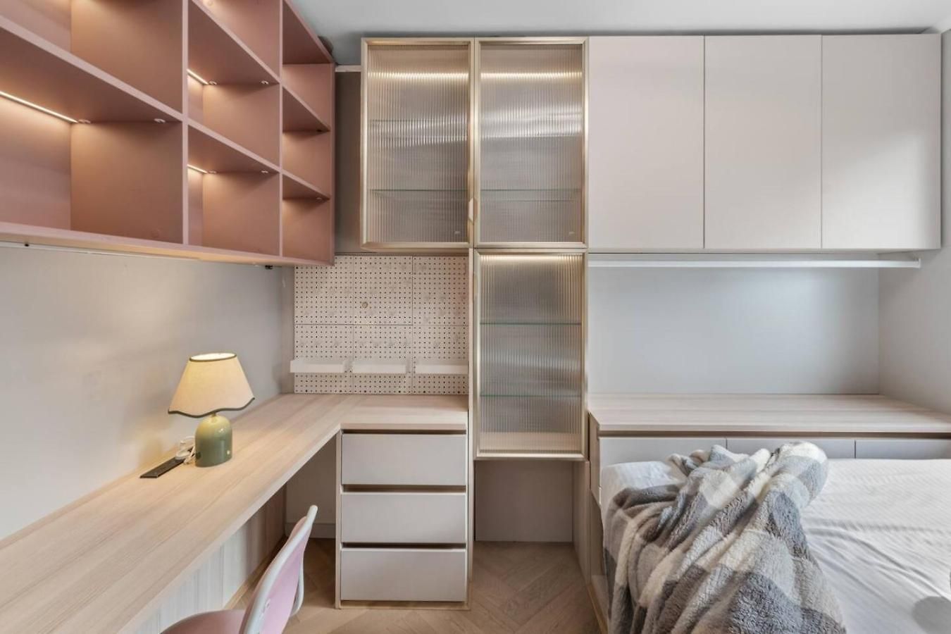 Holiday home Brand New Modern Comfort Study And Gym
