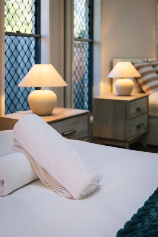 Pet Friendly &amazing Location 4 Bedroom House Holiday home Brisbane