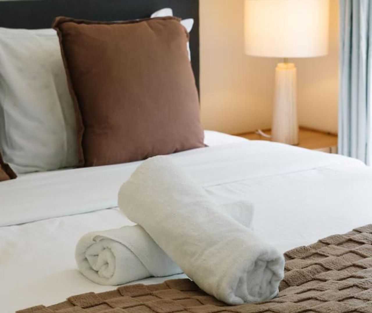 Affordable 4 Bedroom 2 Bathroom Family With Air Conditioning Holiday home Brisbane