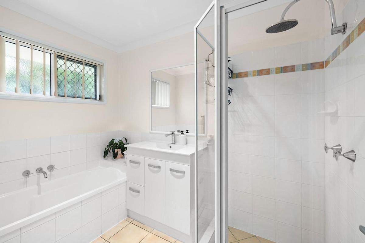 Holiday home Stunning Wakerley Family Brisbane