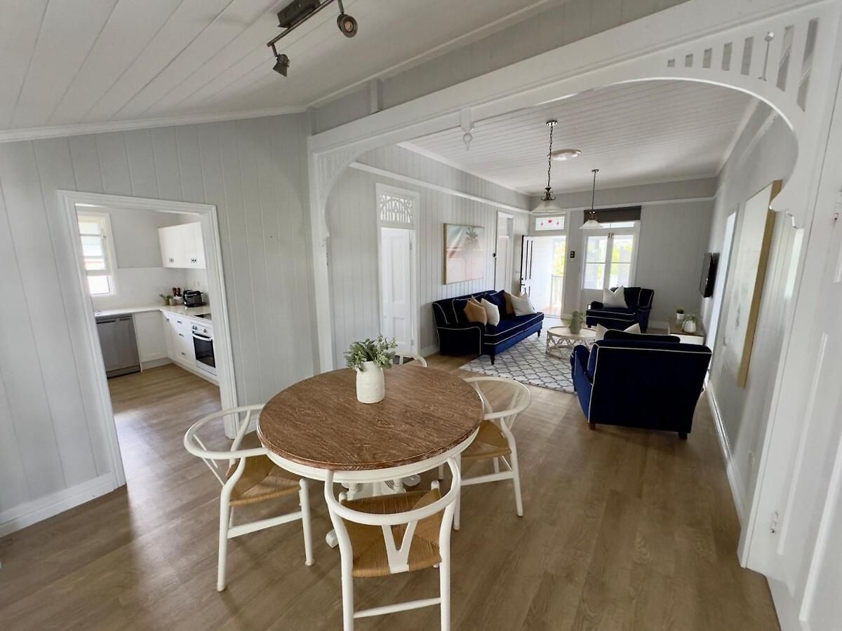 Bay Breeze Manor Grand 5br Queenslander Haven Holiday home Brisbane