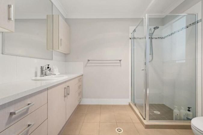 Pet Friendly &amazing Location 4 Bedroom House * Brisbane