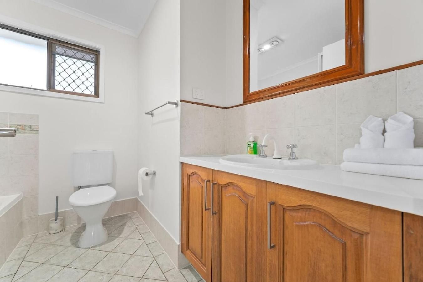 Value Family Friendly Near Shops And Dining *