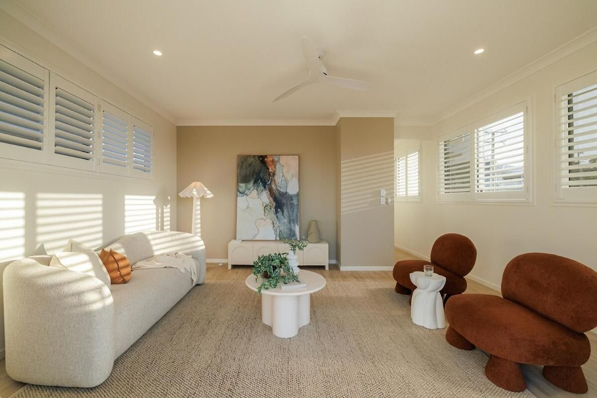 Nordica Luxury Bayside Retreat Wynnum Sleeps 10 Holiday home *