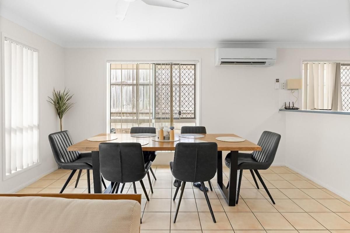 Stunning Wakerley Family Holiday home *