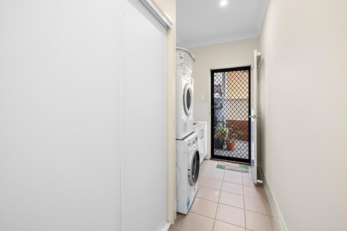 Holiday home Bayside Mansion Sleeps 14 Pool Sauna Kids *