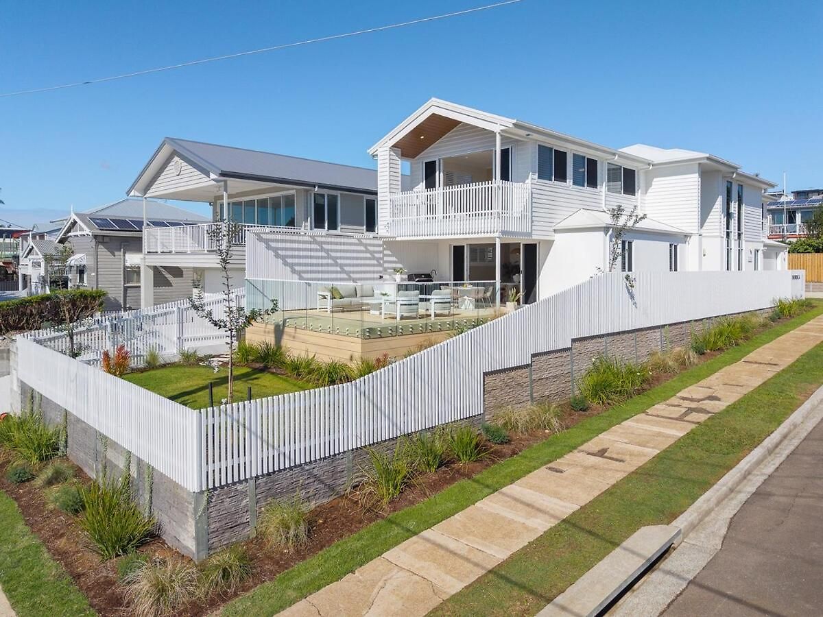 Holiday home Nordica Luxury Bayside Retreat Wynnum Sleeps 10 Brisbane