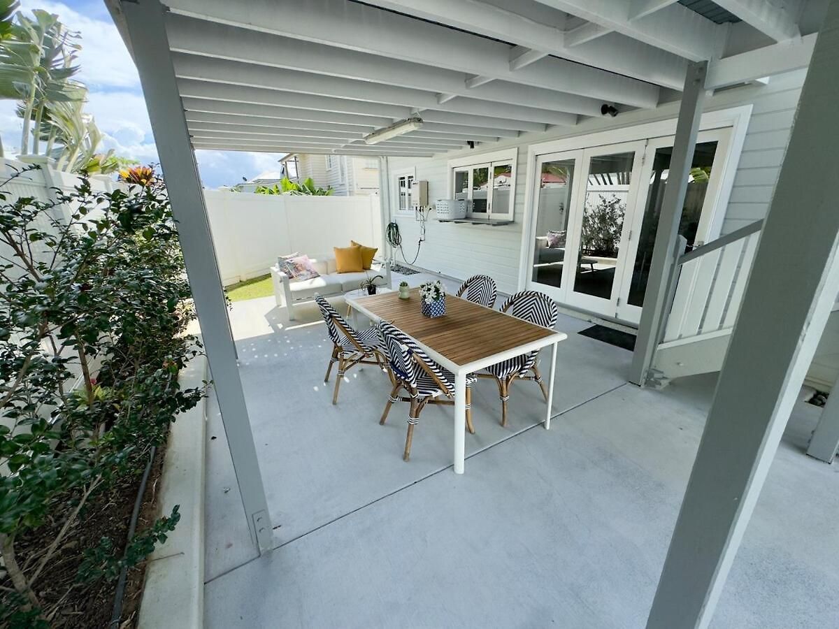 Holiday home Bay Breeze Manor Grand 5br Queenslander Haven *