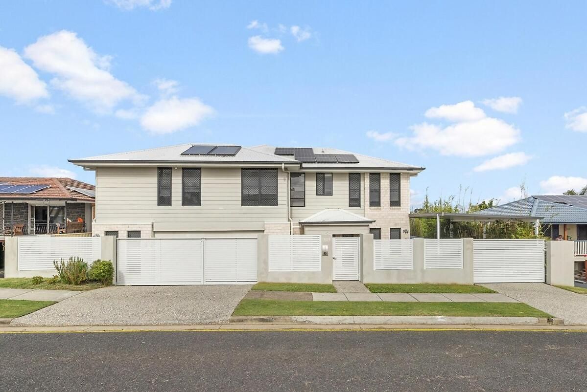 Bayside Mansion Sleeps 14 Pool Sauna Kids Brisbane