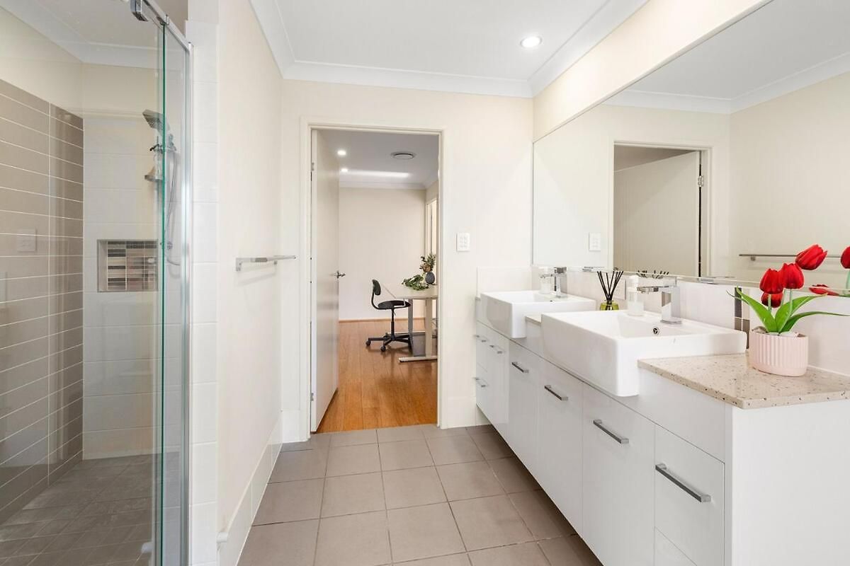 Holiday home Bayside Mansion Sleeps 14 Pool Sauna Kids