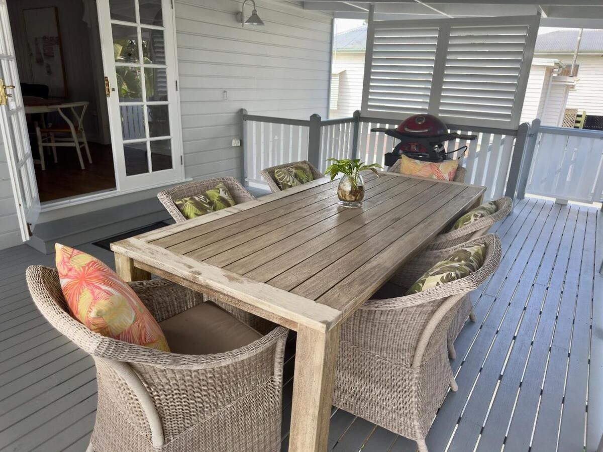 Bay Breeze Manor Grand 5br Queenslander Haven Holiday home *