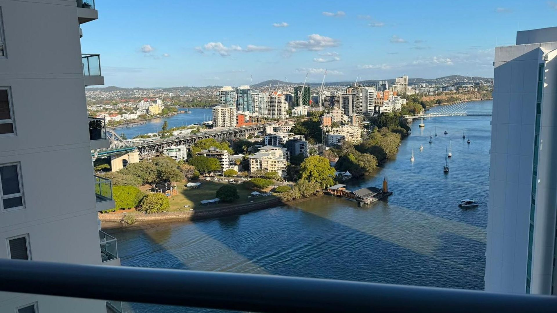 2bed 2bath Riverfront Luxury Views * Brisbane