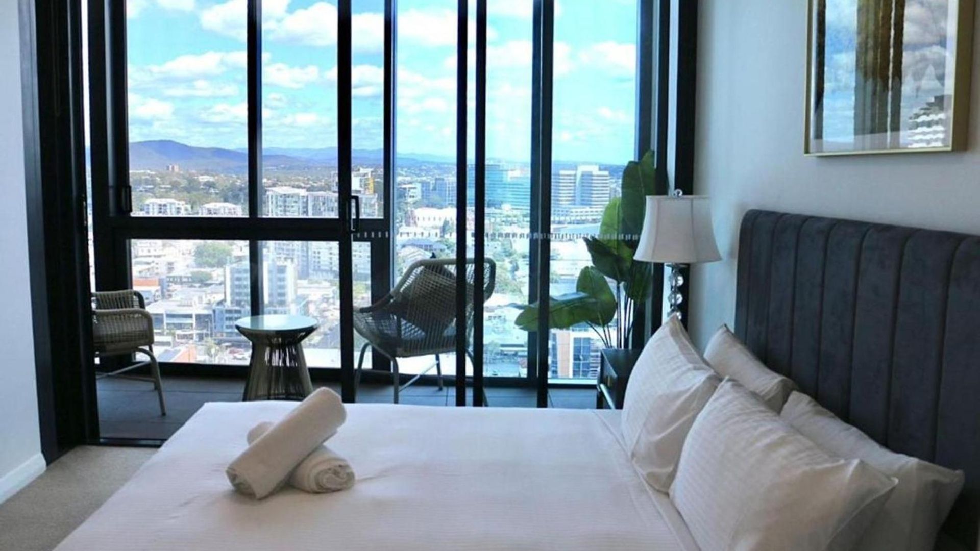 Luxe-valley 2br 2bath Infinity Pool