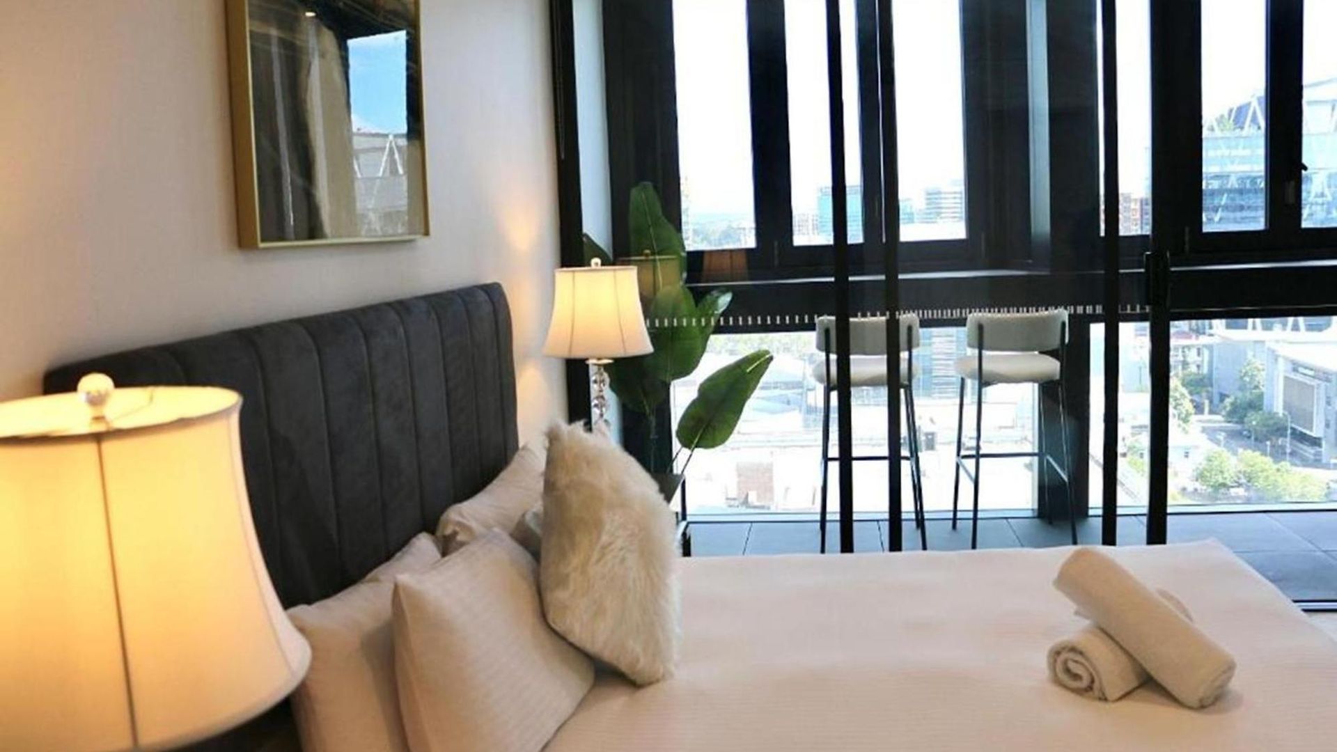 Apartment Fortitude Valley Pool Sauna Gym Brisbane