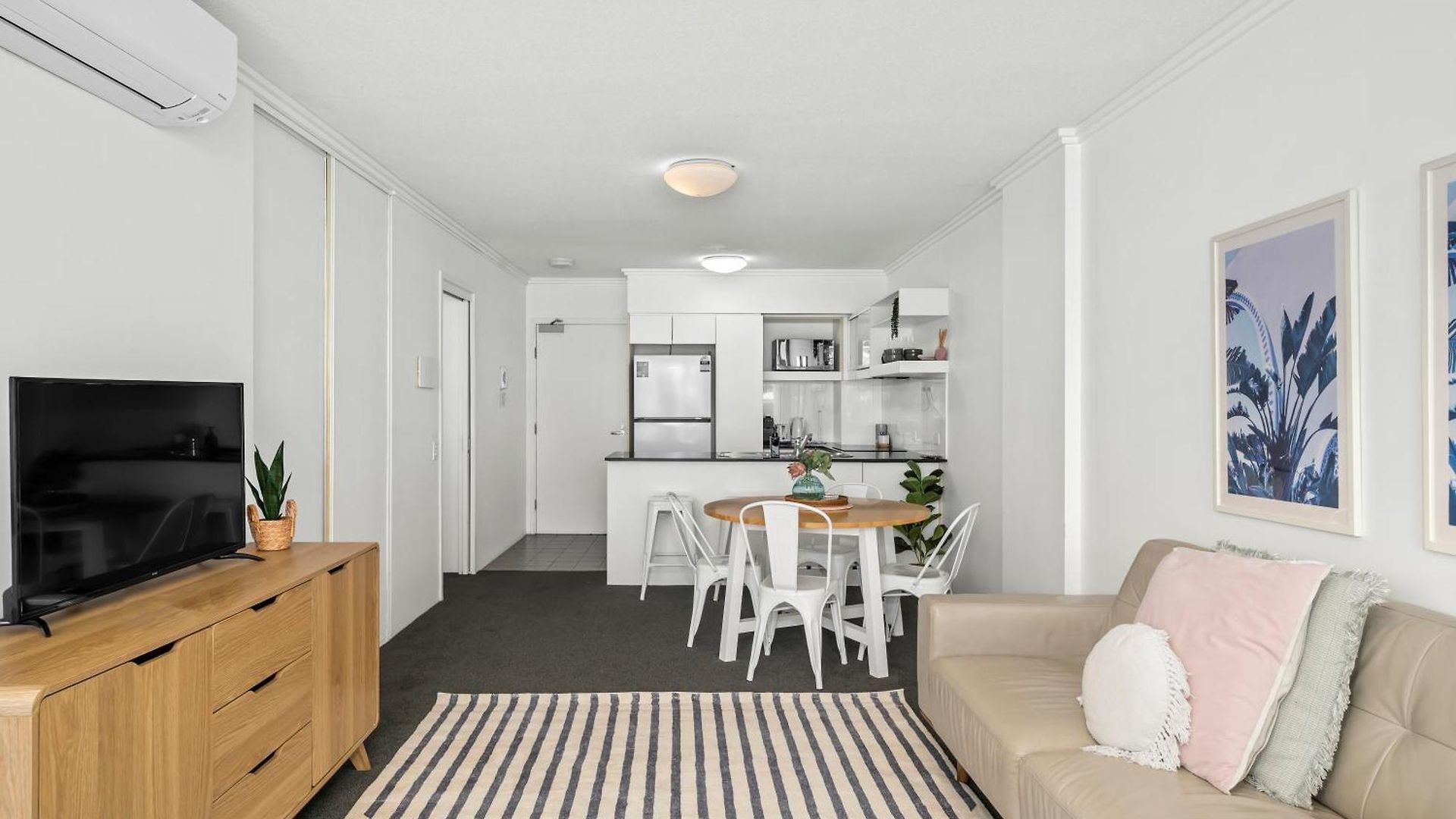 South Bank With Pool, Hot Tub & Parking Apartment Brisbane