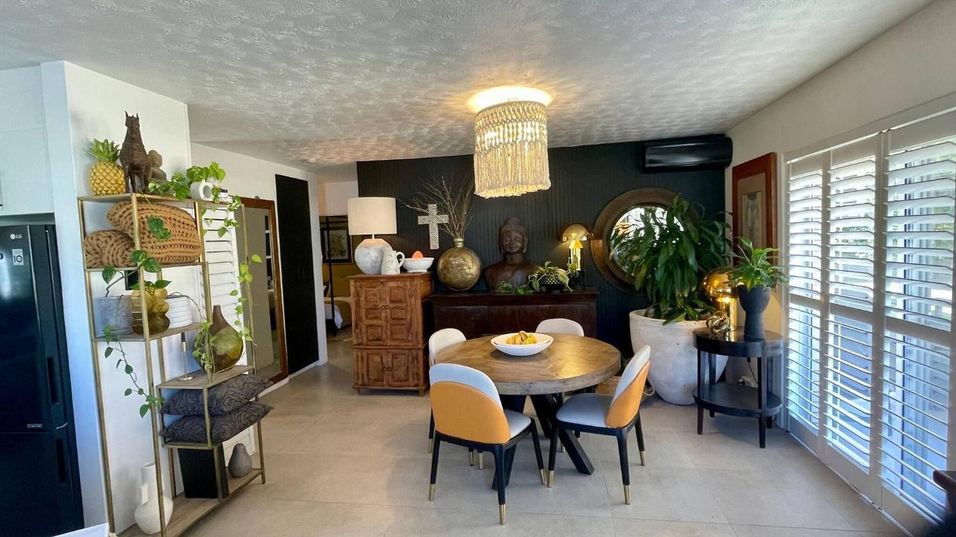 Opposite Sedgley Park Apartment Brisbane