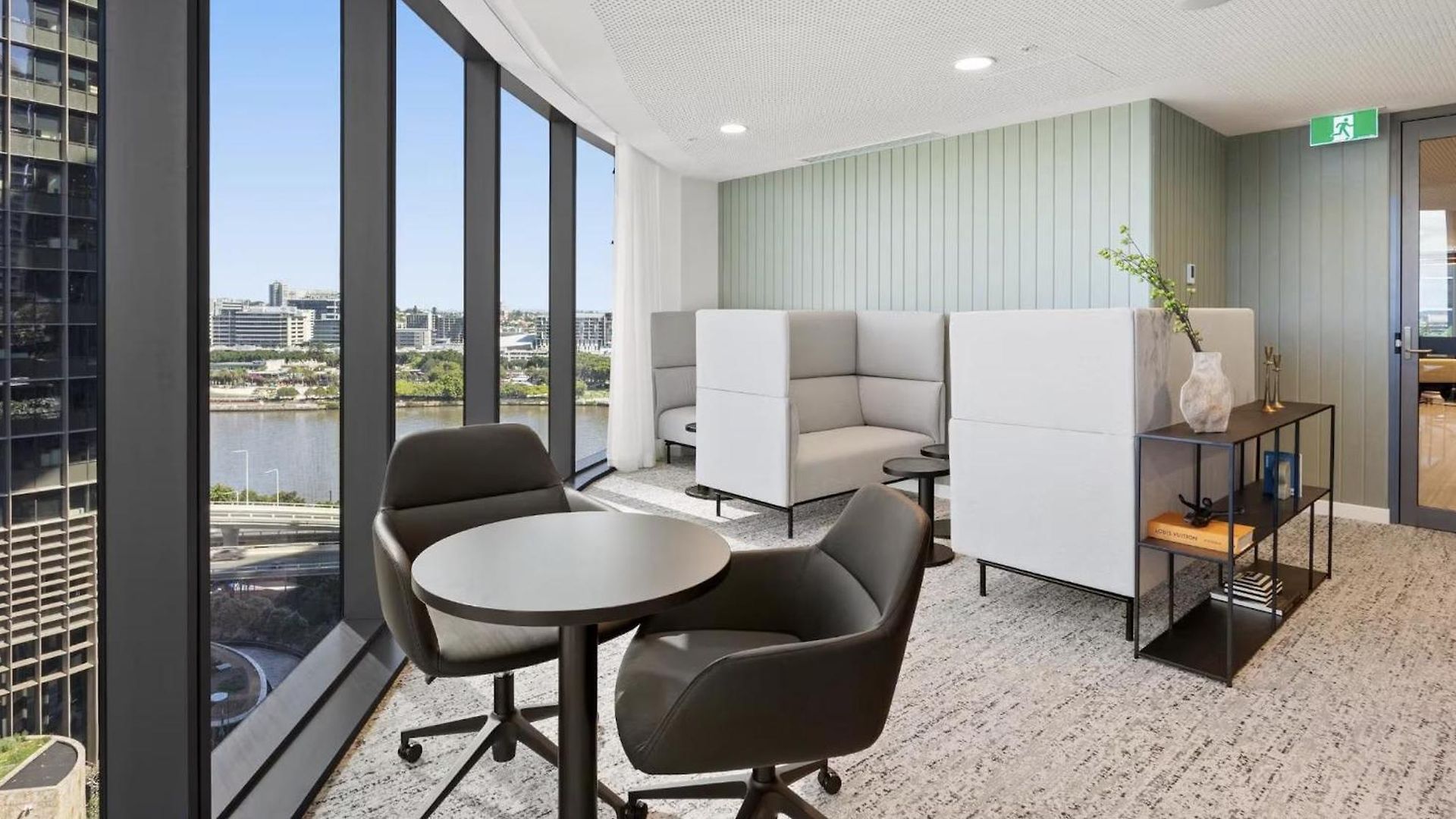 Apartment Queens Wharf Floor, 2 Bedrooms, 1 Parking *